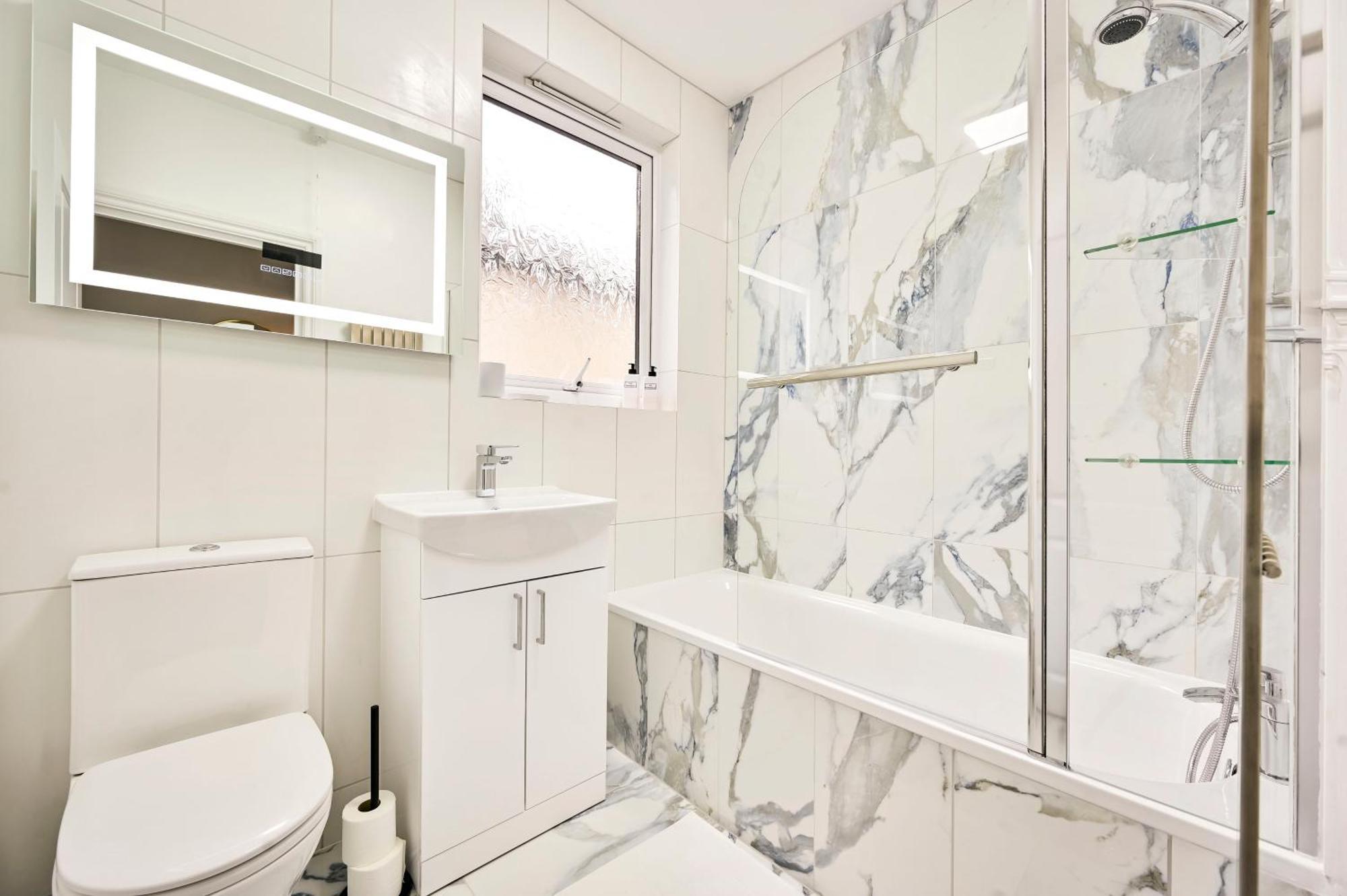 A Two Bedroom A Stride Away From Meridian Greenwich London Exterior photo